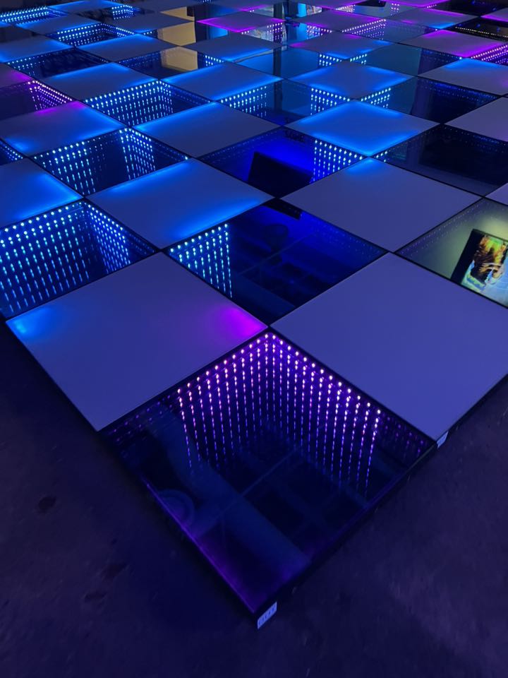 LED floor 8
