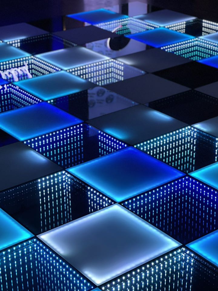LED floor 9